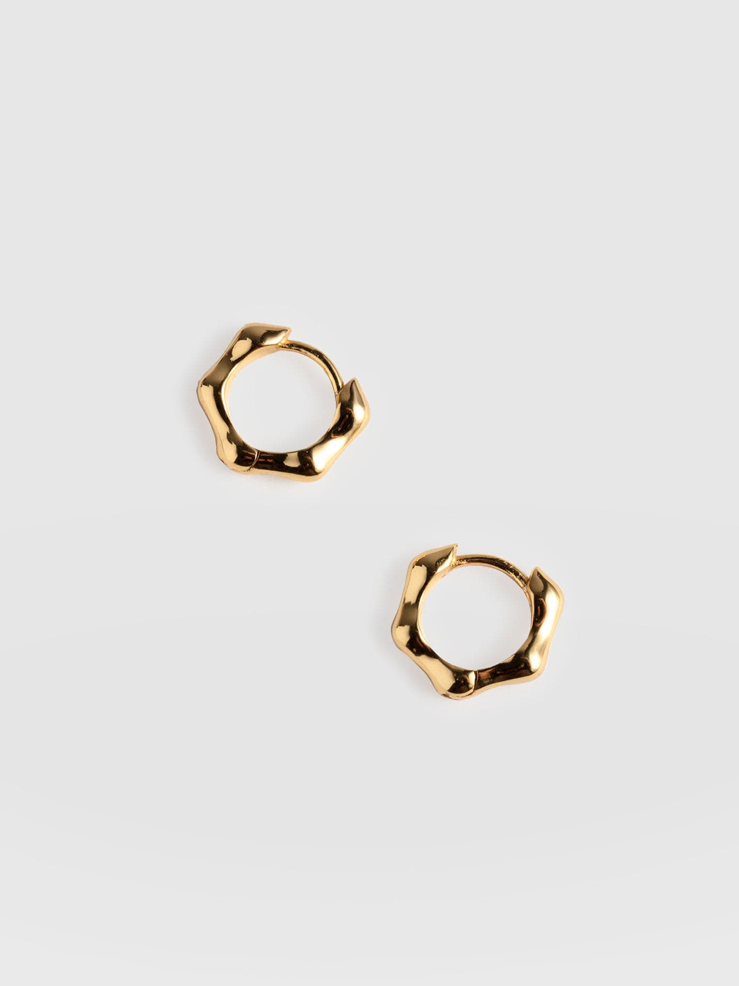Bamboo Huggie Earrings Gold - Women's Jewellery | Saint + Sofia® USA